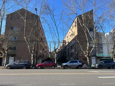 Av. Pres Juan Domingo Perón 100, Piso 3