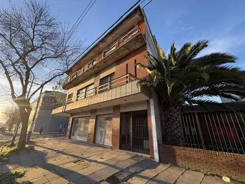 Juan B Justo esq. Marconi