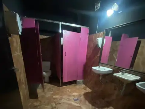 Local en Venta en Abasto, USD 295.000