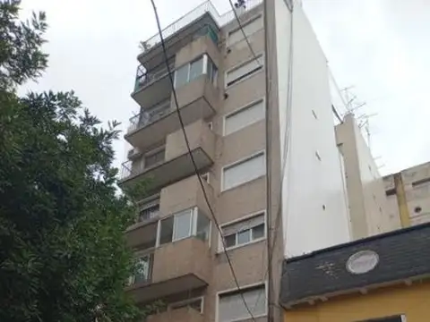 2 AMBIENTES EN HUMAHUACA 4317 PISO 1 ALMAGRO