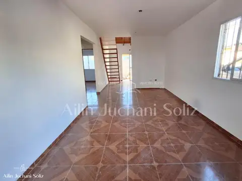 Casa 5 ambientes con 1 baño