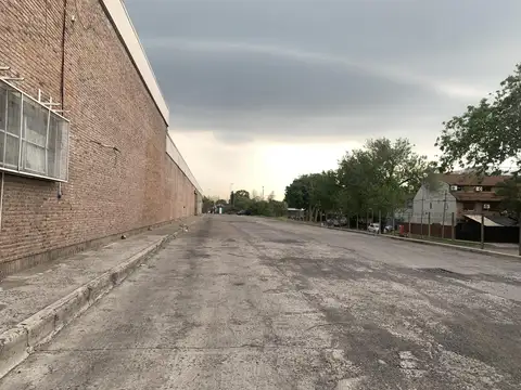 Galpon en Alquiler en Olivos, USD 24.480