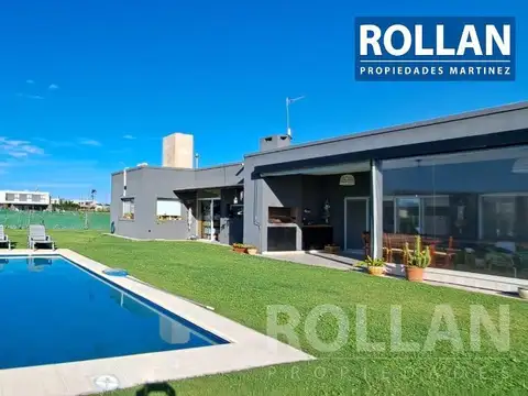Casa 4 ambientes con 3 baños