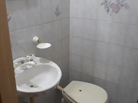 Dpto tipo casa 3 amb con Terraza y parrilla