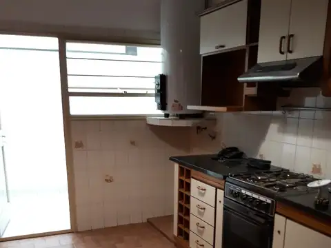 Depto Tipo Casa 3 ambientes con 2 baños