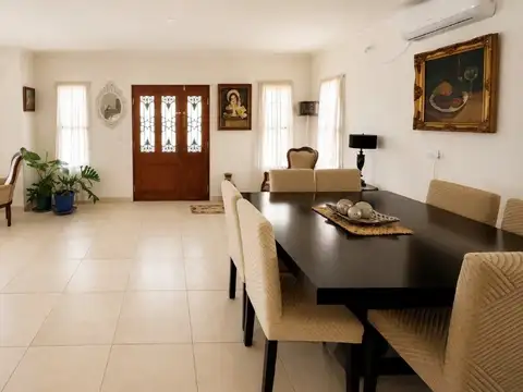 Casa en Venta en Pilar del Este - San Ramiro, USD 158.000