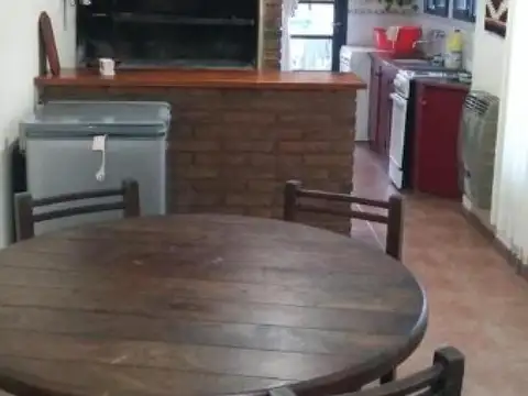 Casa 5 ambientes con 3 baños