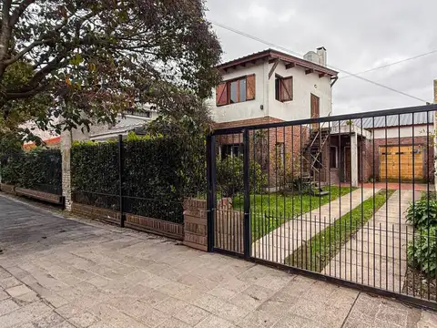 VENTA CASA PREMIUM EN CAISAMAR + DEPTO 2 AMB