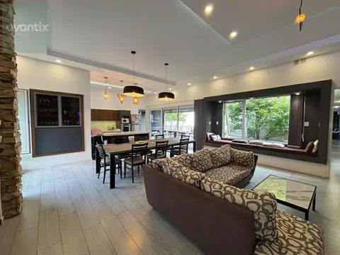 Casa en Venta en Álamos Del Aeroclub, USD 480.000