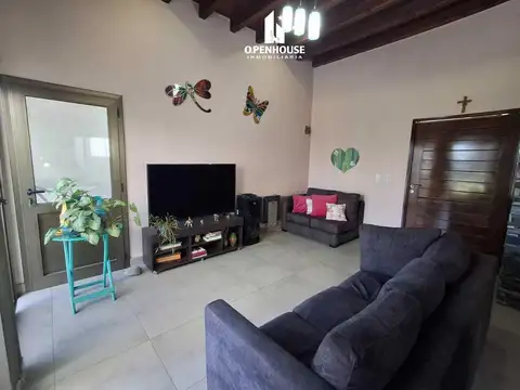 OPENHOUSE vende  hermosa casa barrio en privado Guaymallén.