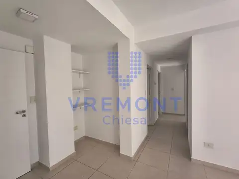 Departamento 3 ambientes en venta con cochera en Flores