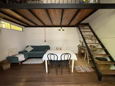 Depto Tipo Casa 4 ambientes con 1 baño