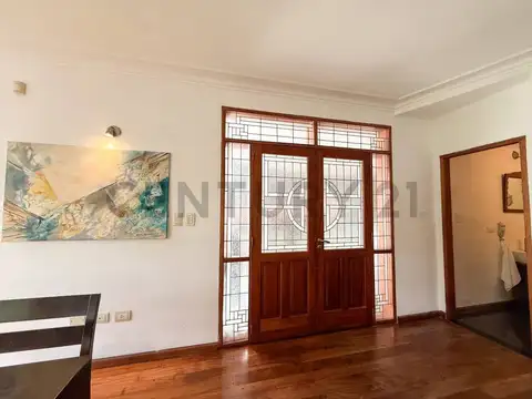 Casa  en venta 4 dormitorios Gonnet entre caminos con amenities