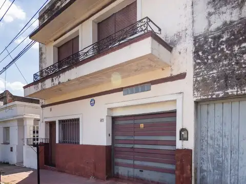 se vende casa tres dormitorios Barrio San Martin 
