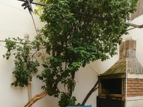 Casa 5 ambientes con 1 baño