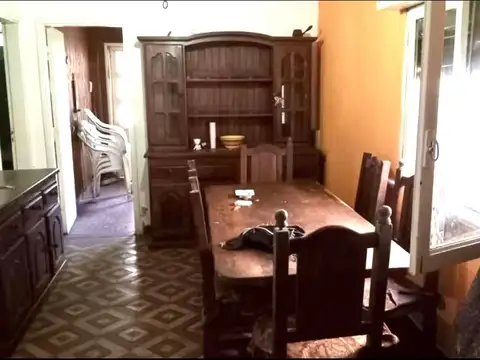 Casa en Alquiler en Villa Ballester, $ 900.000