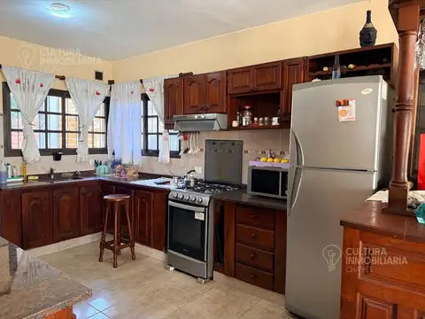 Casa 4 ambientes con 1 baño