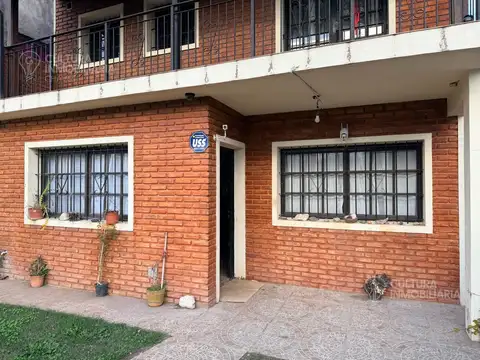 Casa 4 ambientes con 1 baño