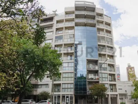 Departamento en Edificio de Categoría – Frente a Plaza Máximo Paz (13 y 60, La P