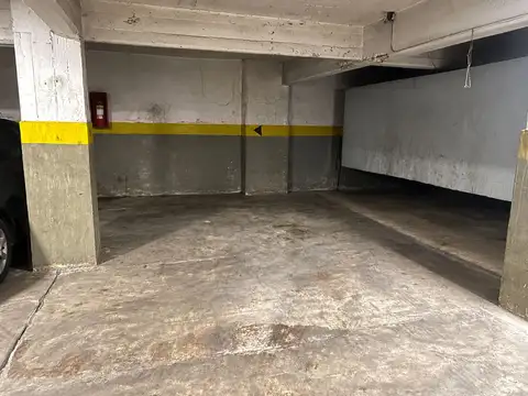 En venta cochera florida a metros de maipú uf13