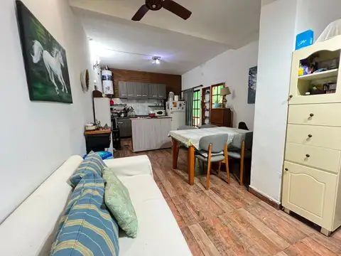 Depto Tipo Casa en Venta de 3 ambientes