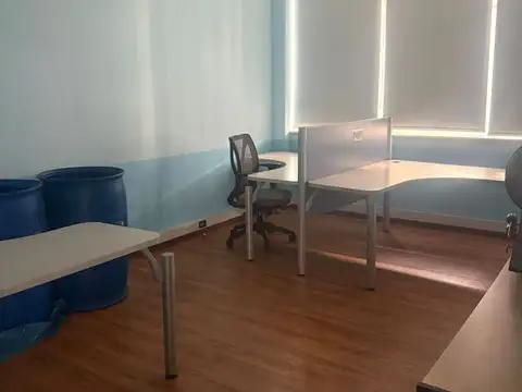 Oficina en Alquiler 40 años