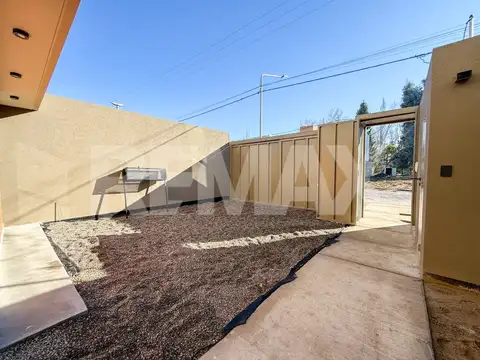 Casa en Venta en Neuquén, USD 285.000