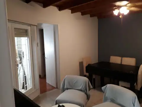 Depto Tipo Casa 3 ambientes con 2 baños