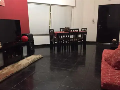 VENTA PH EN CIUDADELA PLANTA BAJA CON COCHERA!