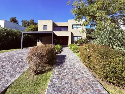 Casa Chalet  en Venta en Estancias del Rio, Estancias del Pilar, Pilar