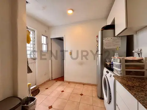Avenida Juan Bautista Justo 7200, Piso 0