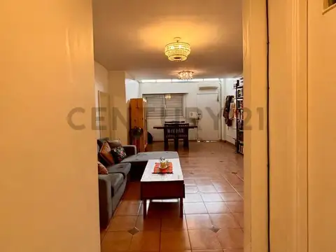 VENTA PH  3 AMBIENTES CON PATIO Y ENTRADA INDEPENDIENTE- FLORESTA, CIUDAD AUTONOMA DE BUENOS AIRES