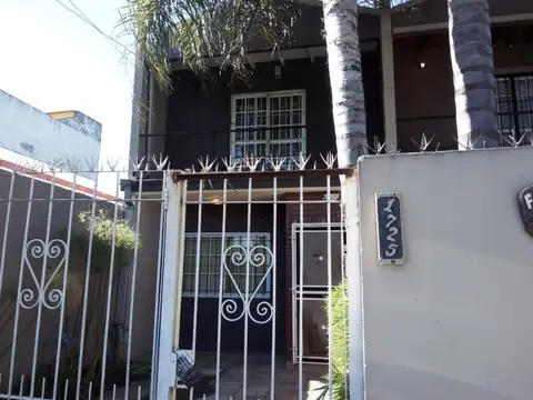 EXCELENTE DUPLEX DE 3 AMBIENTES