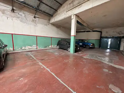 Cochera en venta boedo cubierta porton automatico