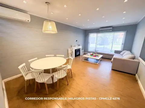 Casa en Venta con 1 cochera