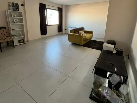 Departamento 7 ambientes con 3 baños