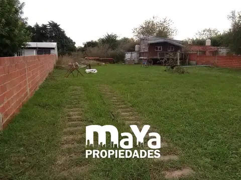 TERRENO EN LOS PIONEROS CON CONSTRUCCION A TERMINAR