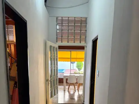 Casa en Venta en Liniers, USD 380.000