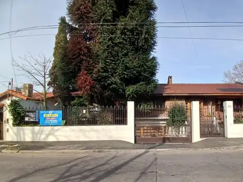 " NUEVO VALOR " Importante casa en la mejor zona residencial