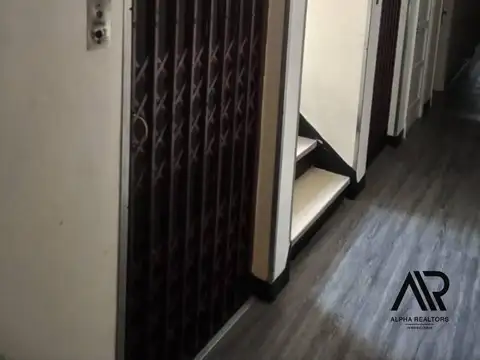 Alquiler apartamento 3 dormitorios piso 4 contrafrente en Centro de Montevideo