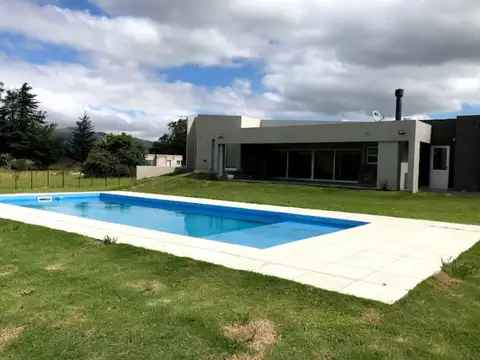 Venta casa 3 dorm Punto Claro Villa Ciudad Parque