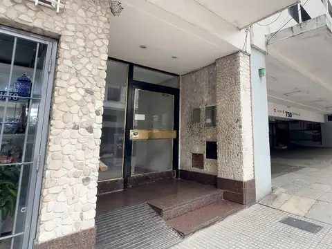 ALMAGRO VENTA 2 AMB C/PATIO A MTS AV CORRIENTES