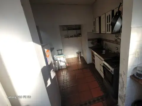 MUY BUENA PROPIEDAD PARA INVERSIONISTAS EN ESQUINA