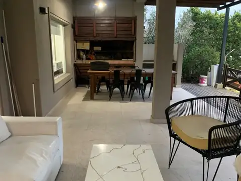 Casa en Venta en La Montura, USD 420.000