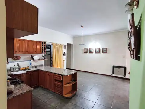 Depto Tipo Casa en Venta en Caseros, USD 90.000
