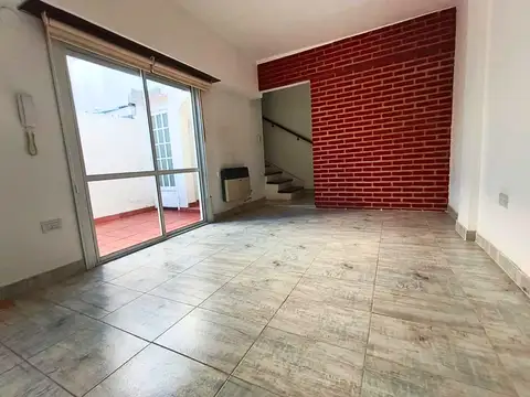 Calle 63 entre 20 y 21 1200