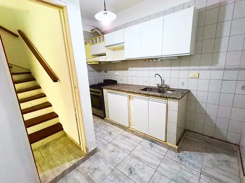 Depto Tipo Casa en Alquiler 49 años