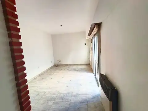 Depto Tipo Casa en Alquiler de 2 dormitorios