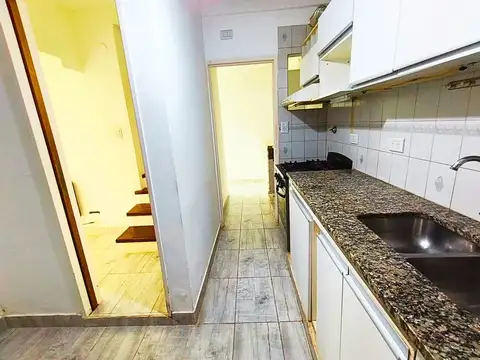 Depto Tipo Casa 4 ambientes con 1 baño