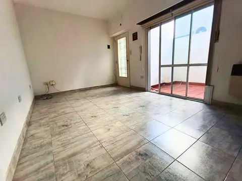 Depto Tipo Casa en Alquiler en La Plata, $ 800.000